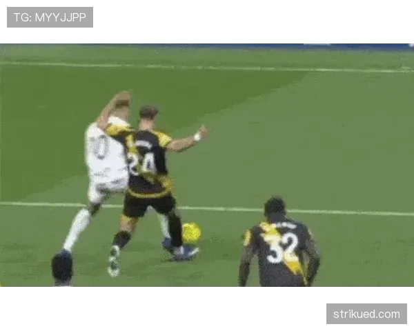 假摔判罚规则详解：裁判如何识别与处理违例行为