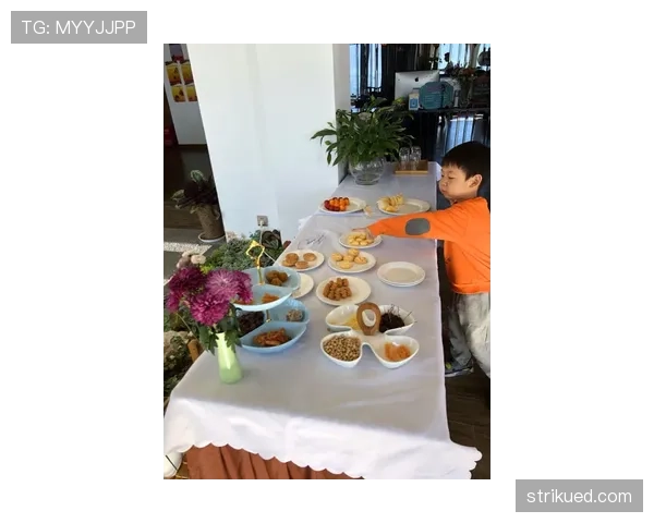 郑钦文喝个下午茶都要算卡路里？